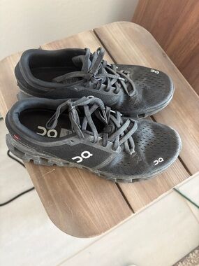 On Running Men's Black Athletic Sneakers